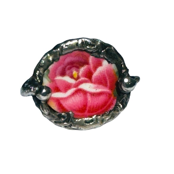 Broken China Artisan Ring made from English Bone China & Silver Blend Metalwork - Picture 15 of 17